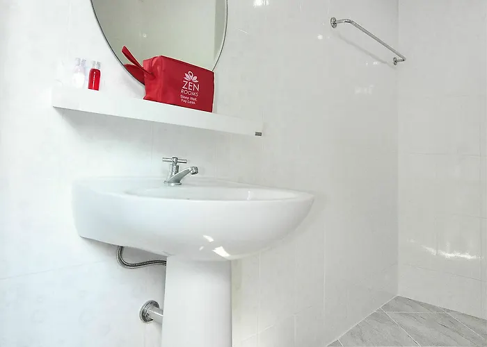 Hotel Zen Suthisan *